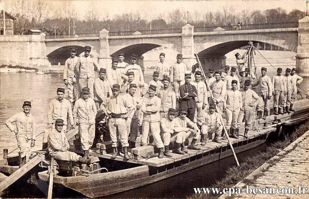 BESANÇON - Le 4e Génie en manœuvre au pont Canot.